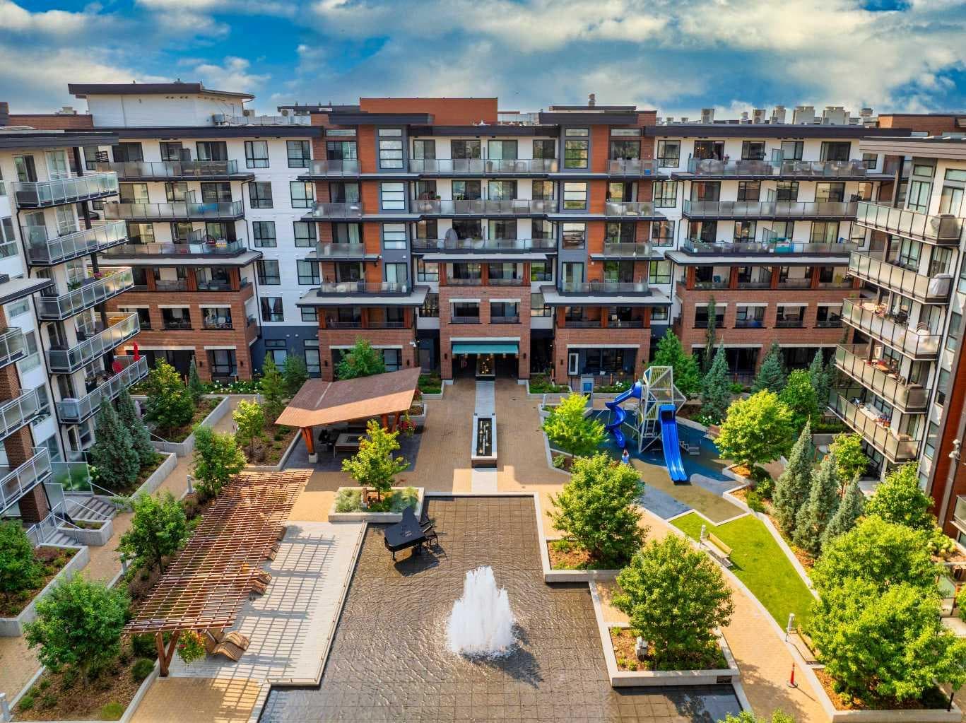 124, Mahogany Centre Centre SE
