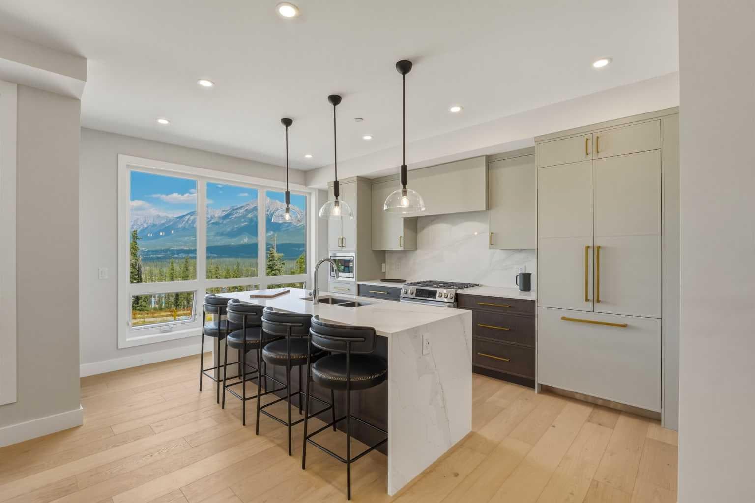 201, 101H Stewart Creek Rise 