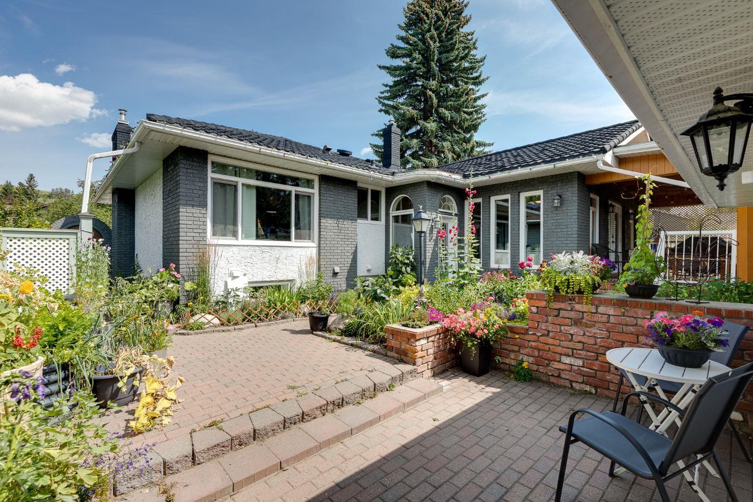 179 Capri Avenue NW