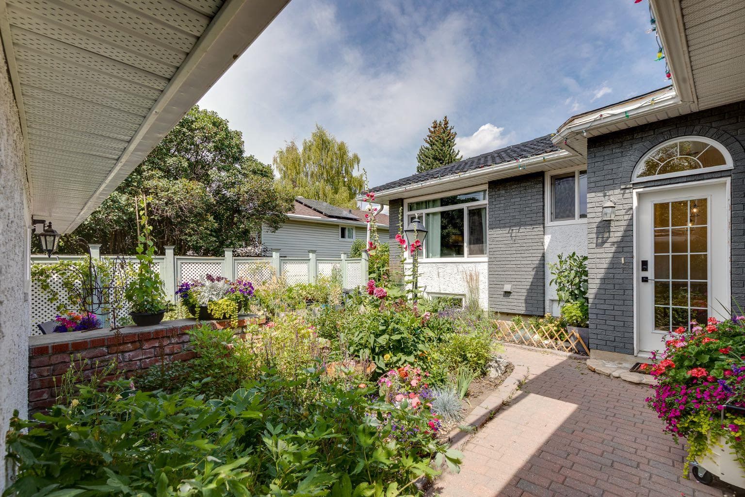 179 Capri Avenue NW