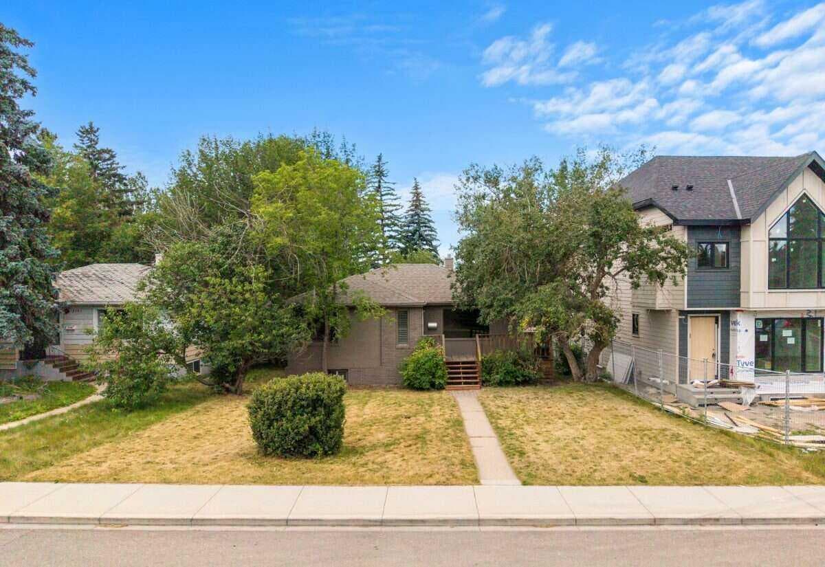 2307 Richmond Road SW