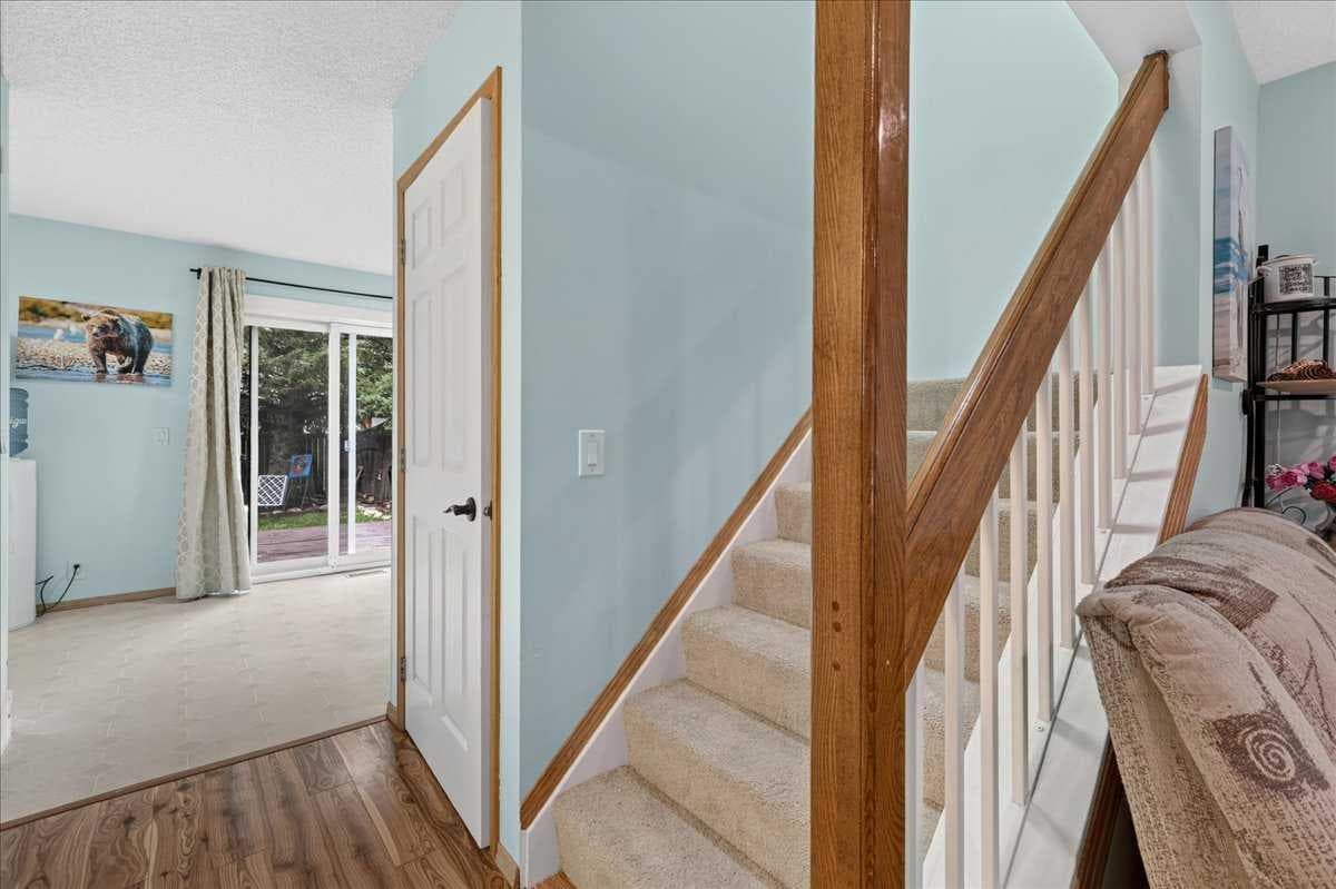 120 Aboyne Place NE