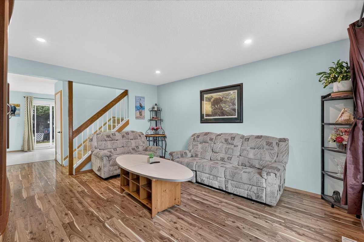 120 Aboyne Place NE