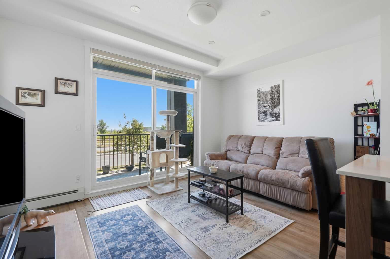 5112, 200 Seton Circle SE