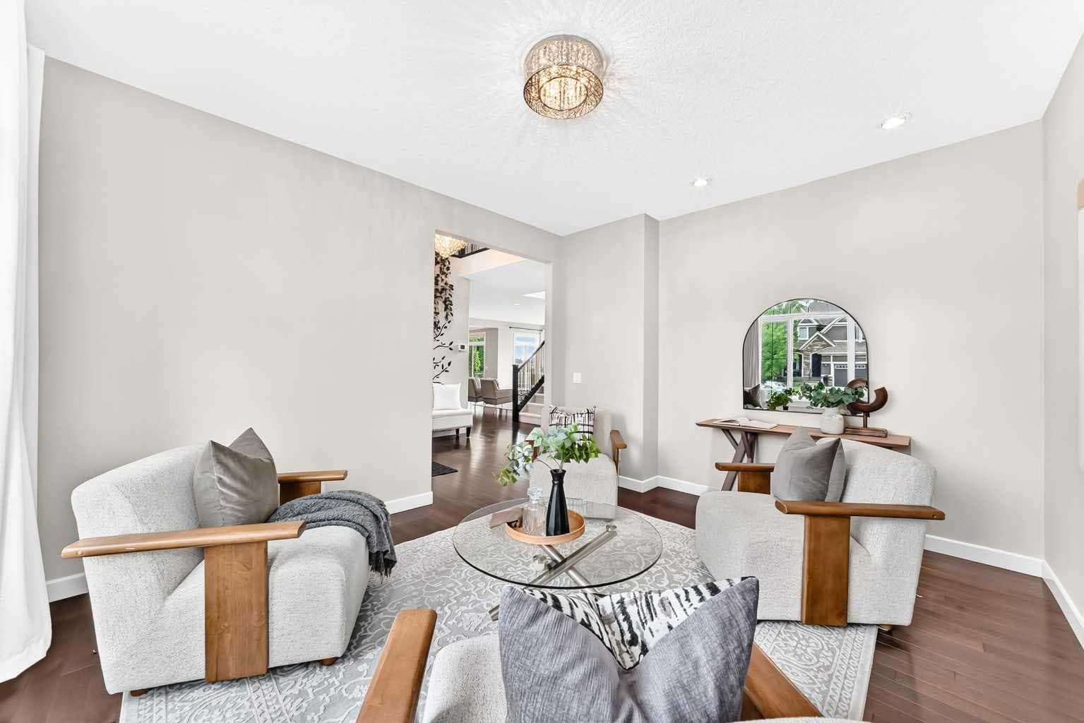 96 Cranarch Heights SE
