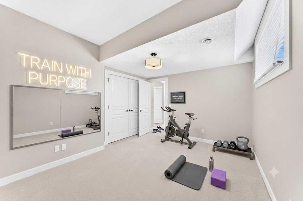 96 Cranarch Heights SE