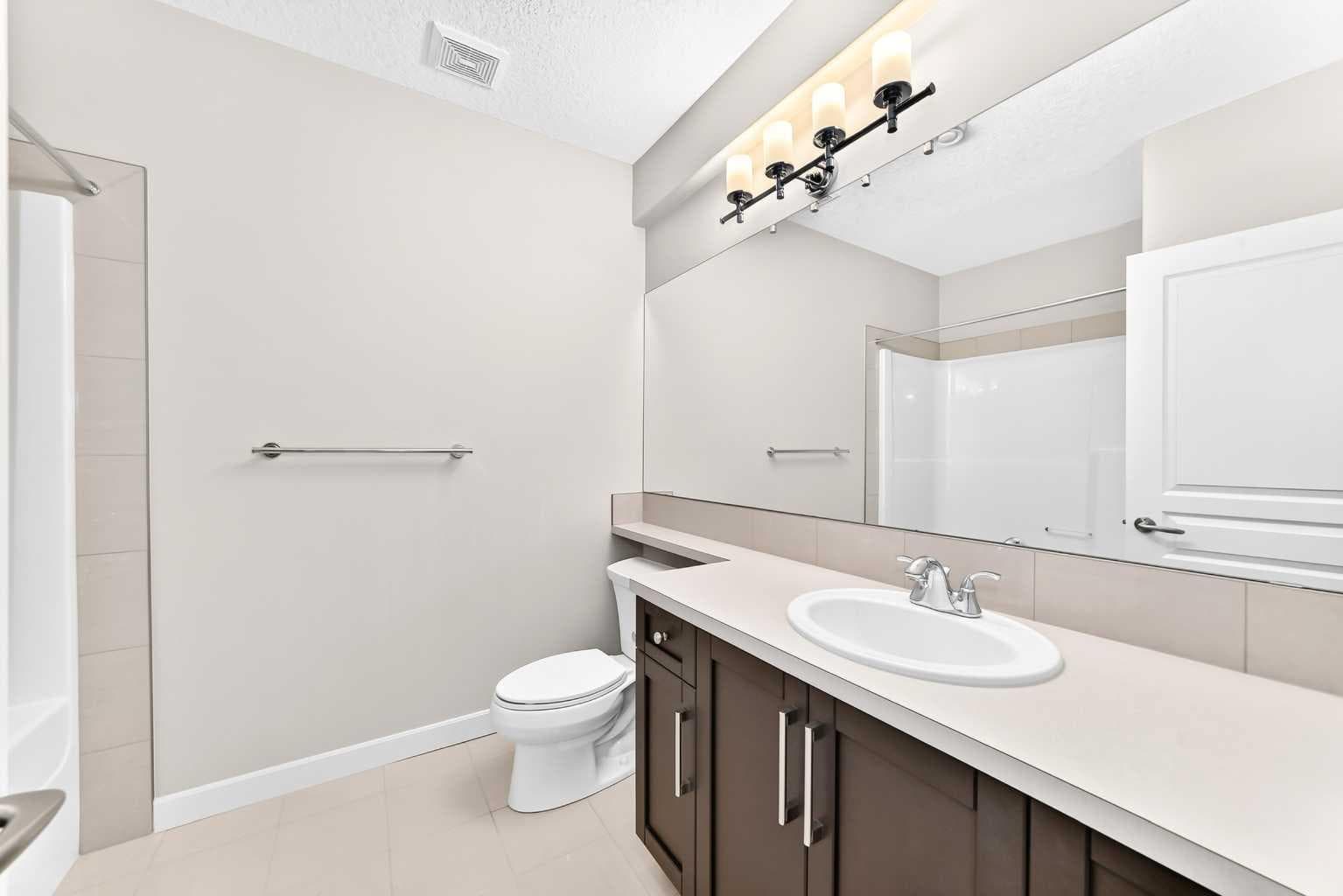 96 Cranarch Heights SE