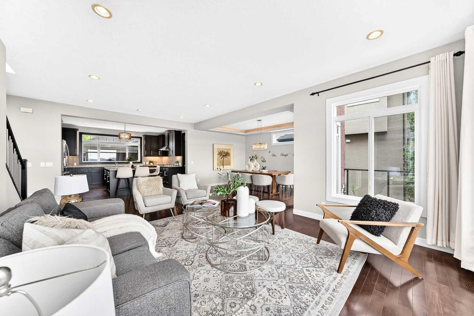 96 Cranarch Heights SE