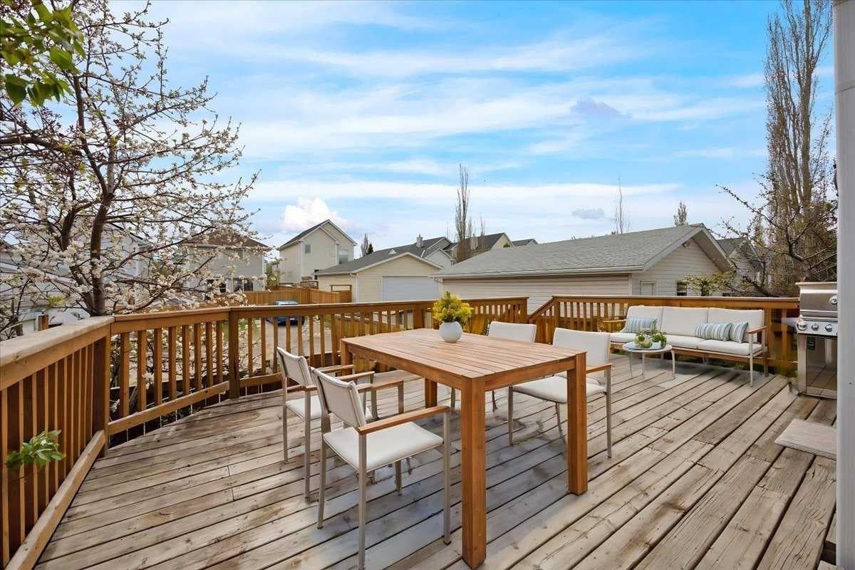 231 Tuscany Drive NW