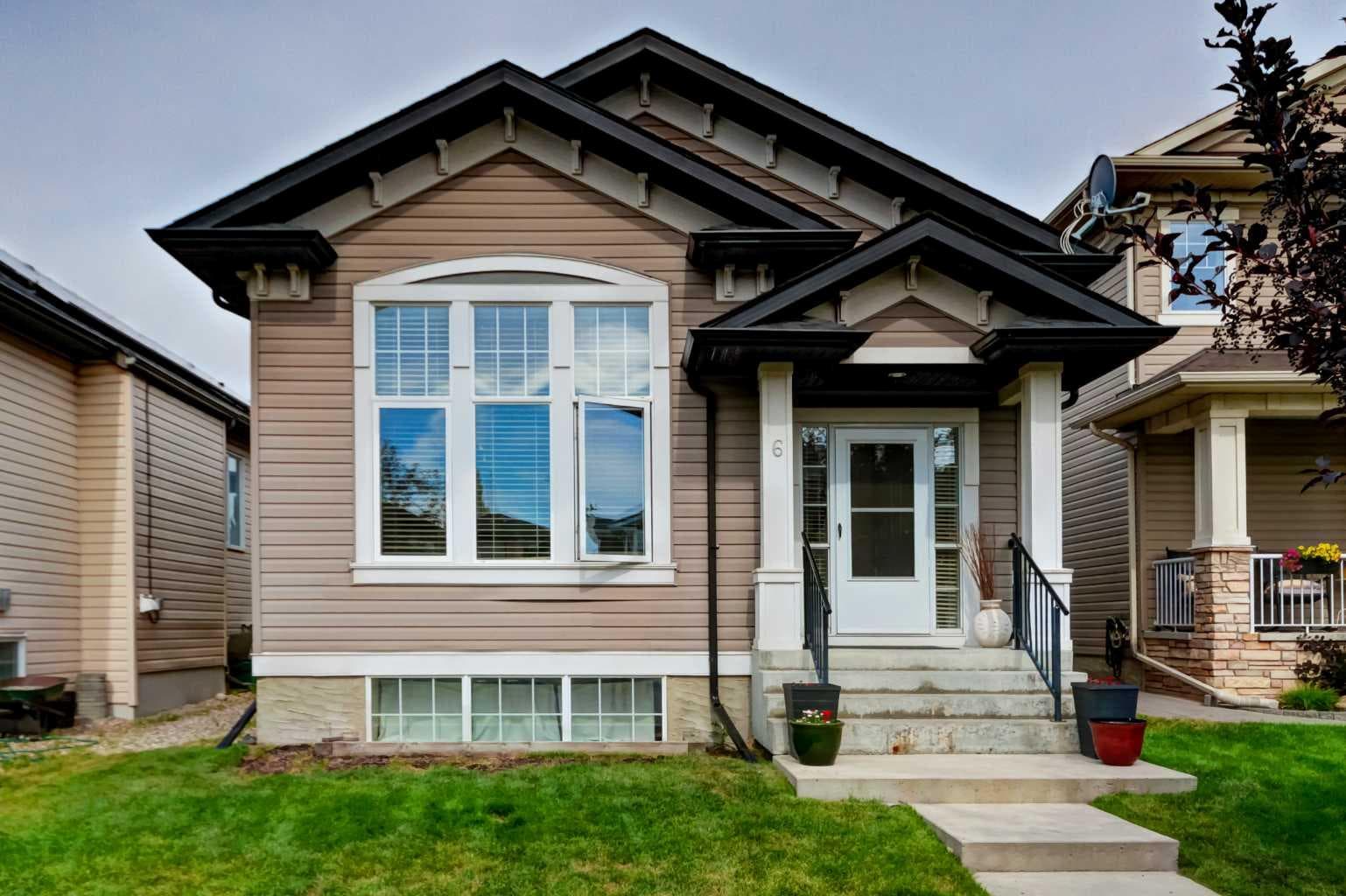 6 Elgin Meadows Road SE