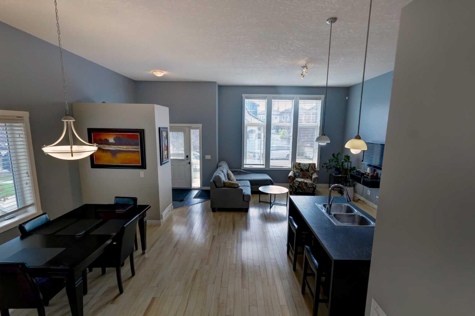 6 Elgin Meadows Road SE
