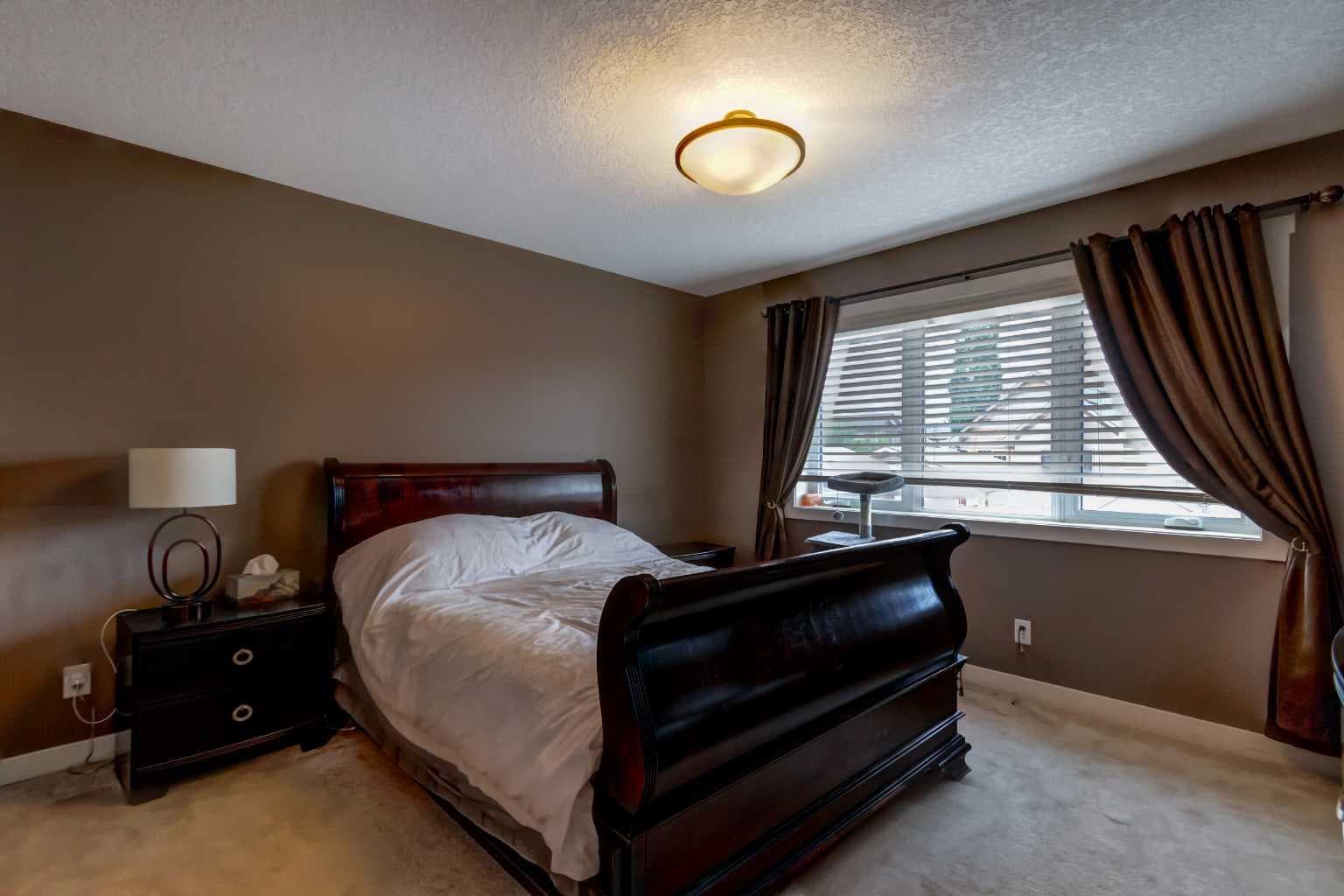 6 Elgin Meadows Road SE