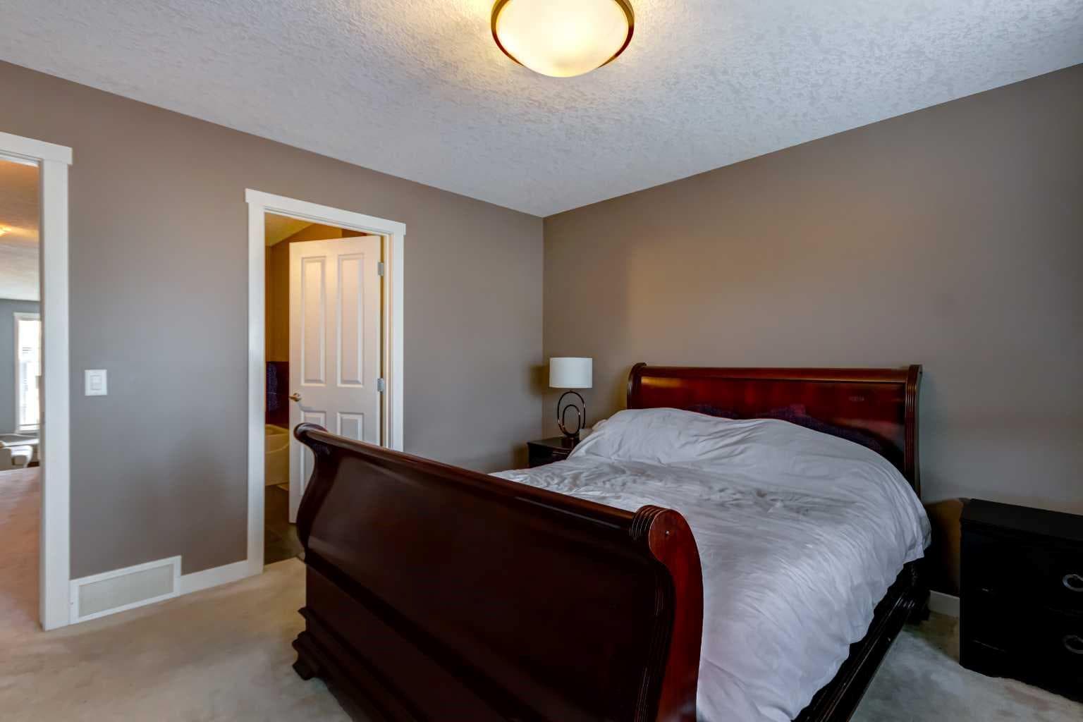 6 Elgin Meadows Road SE