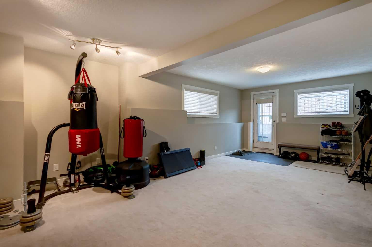 6 Elgin Meadows Road SE
