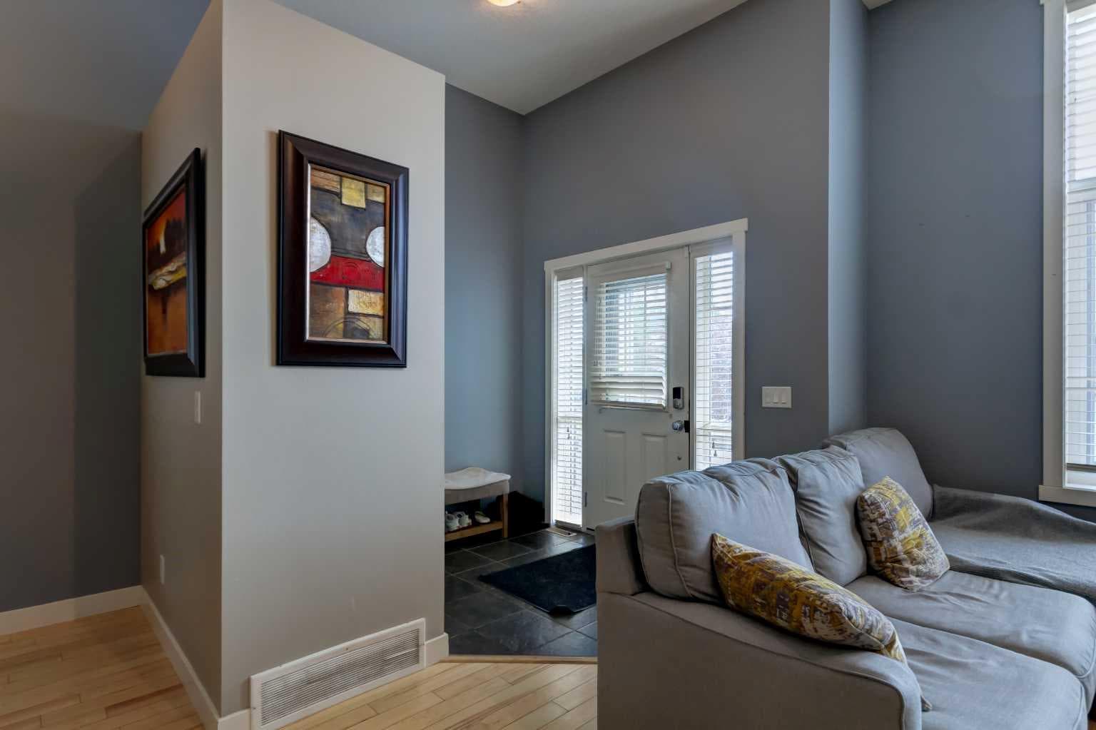 6 Elgin Meadows Road SE