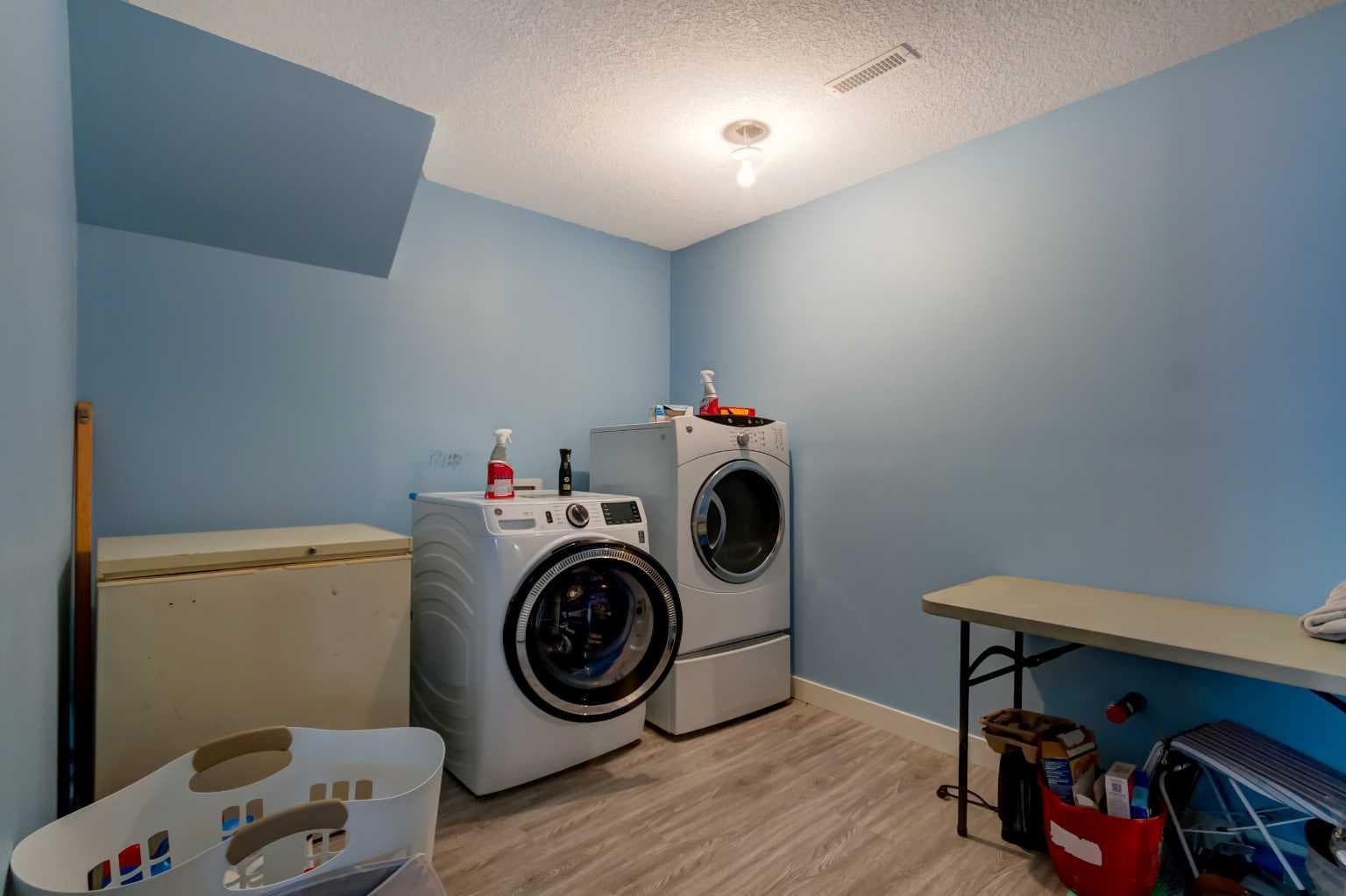 6 Elgin Meadows Road SE