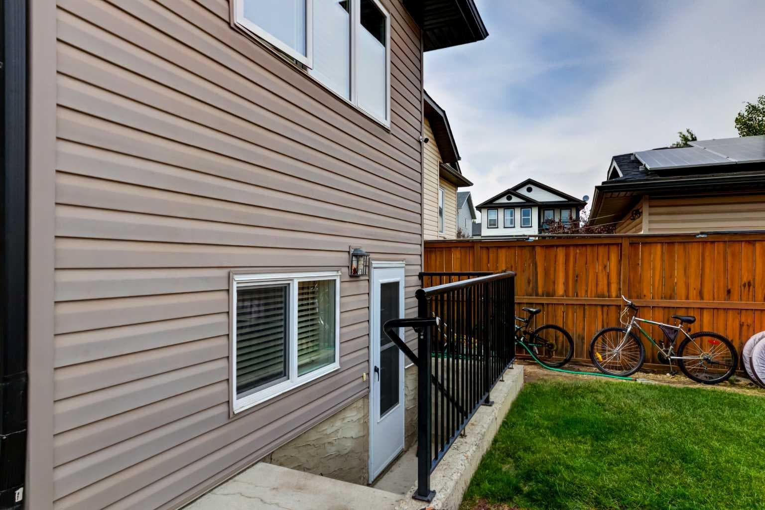 6 Elgin Meadows Road SE