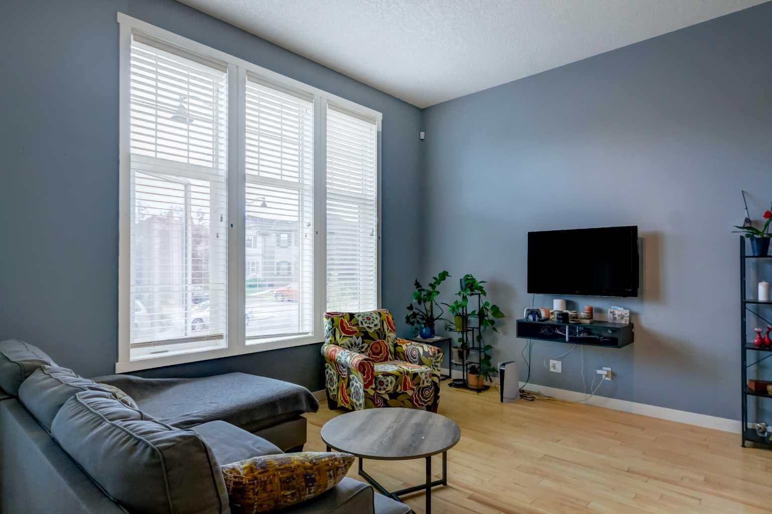 6 Elgin Meadows Road SE