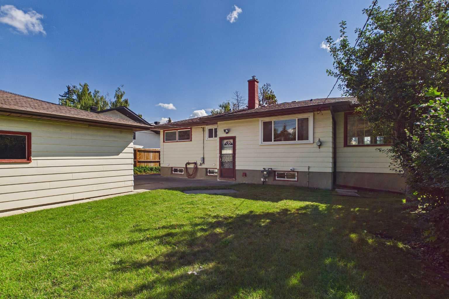 5 Chisholm Crescent NW