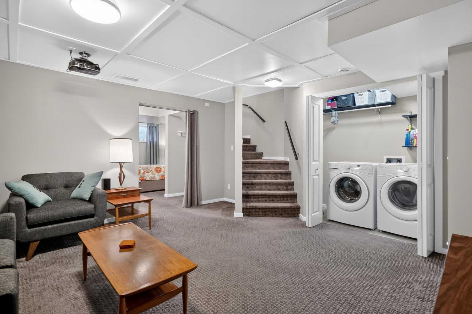 19 Marine Drive SE