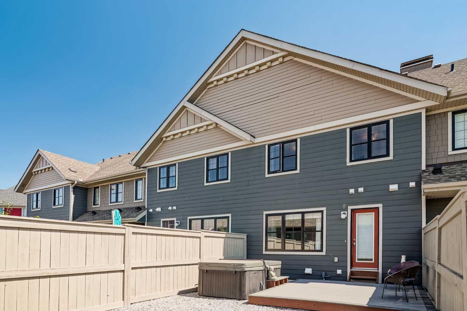 19 Marine Drive SE