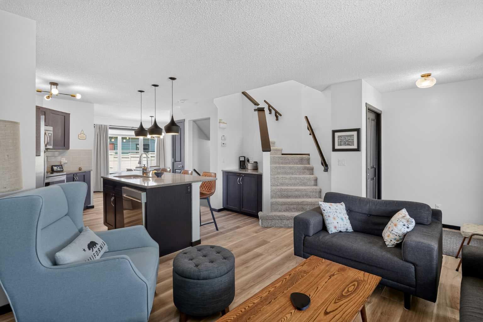 19 Marine Drive SE
