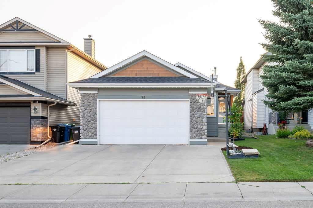 98 Chapala Grove SE