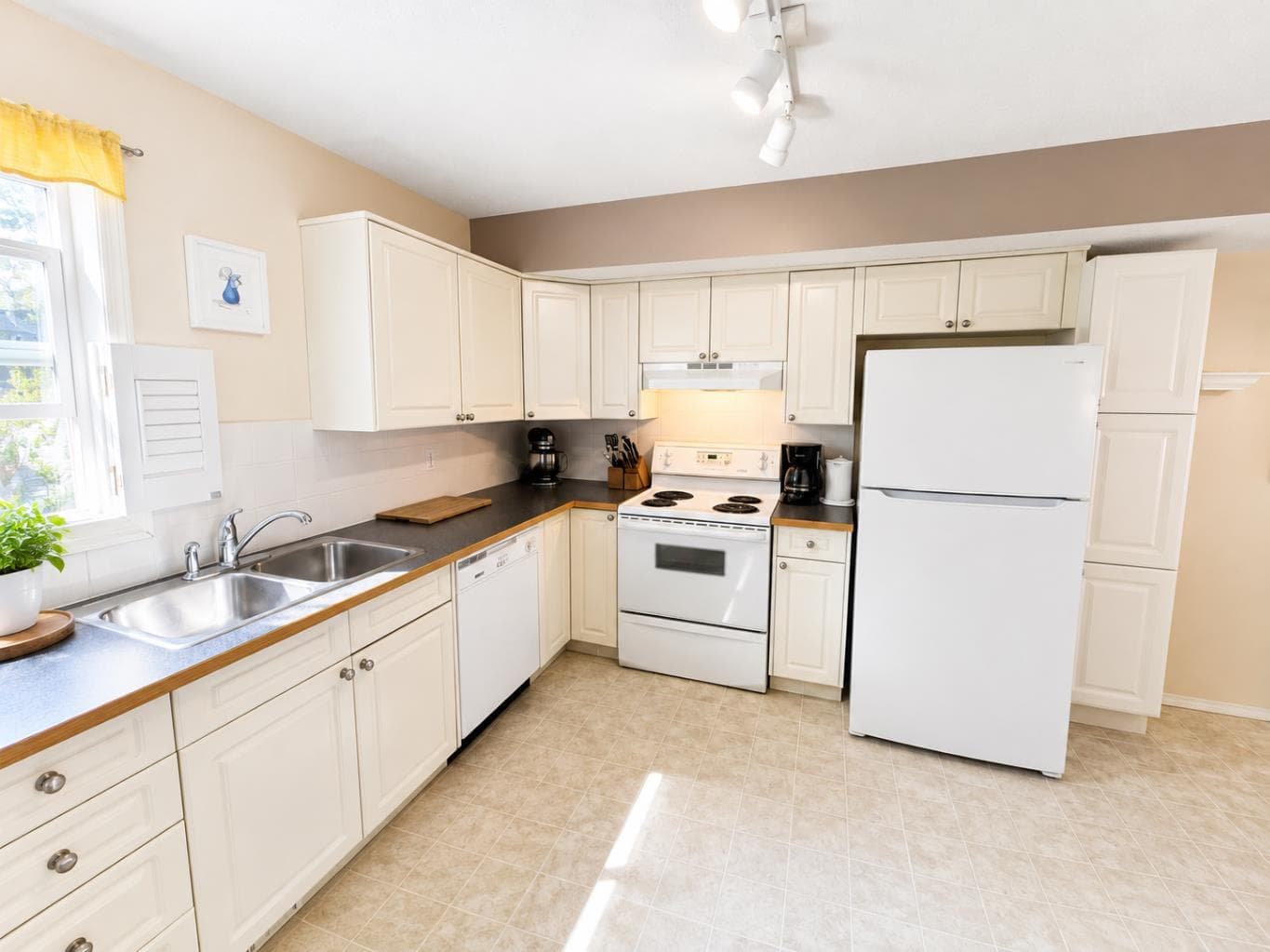 122 Bridlewood Lane SW