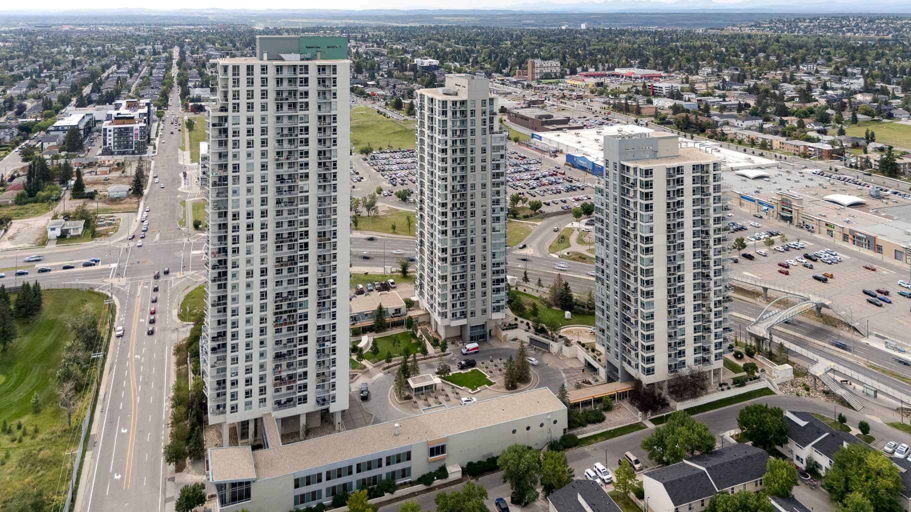 604, 77 Spruce Place SW