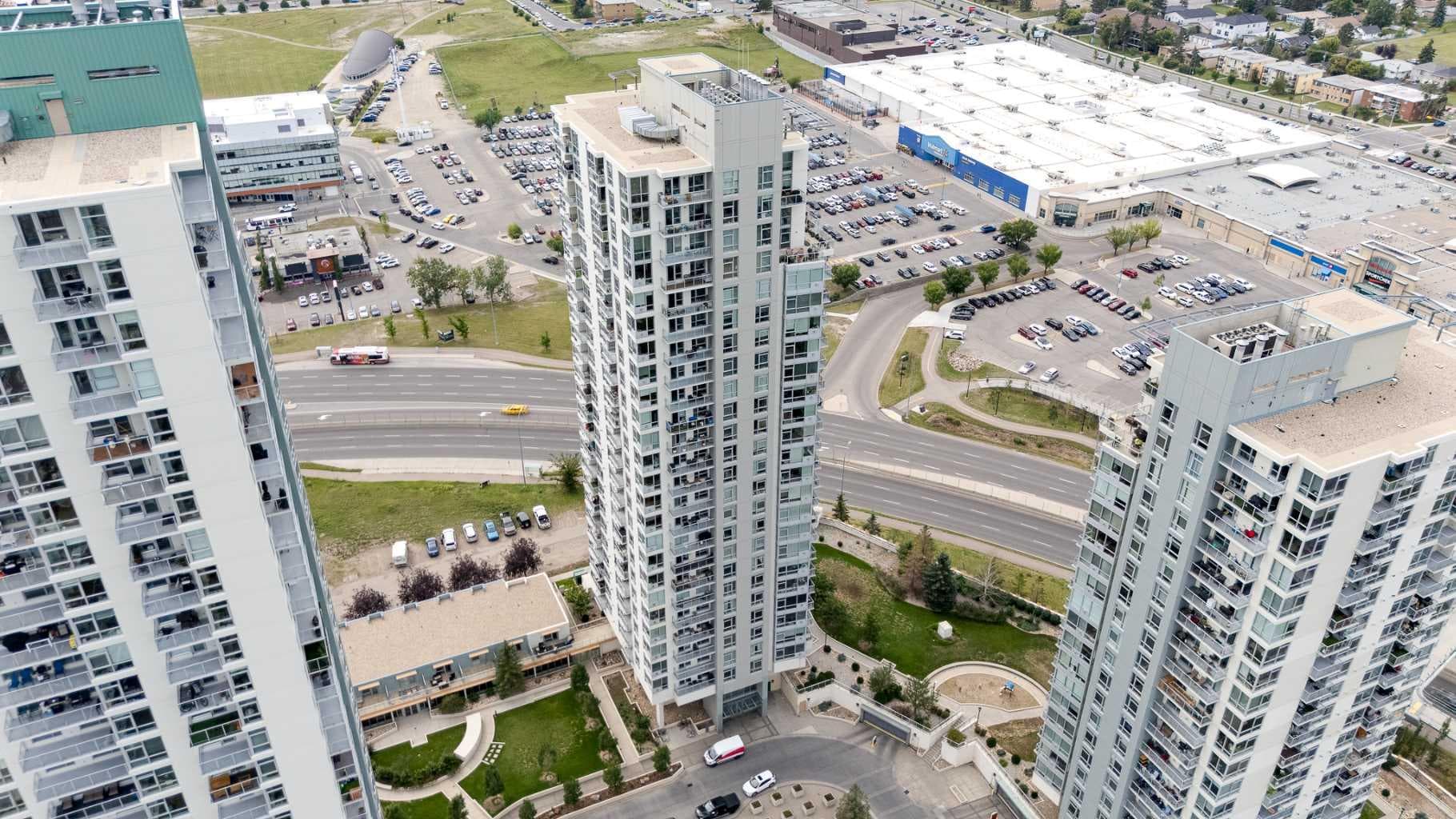 604, 77 Spruce Place SW