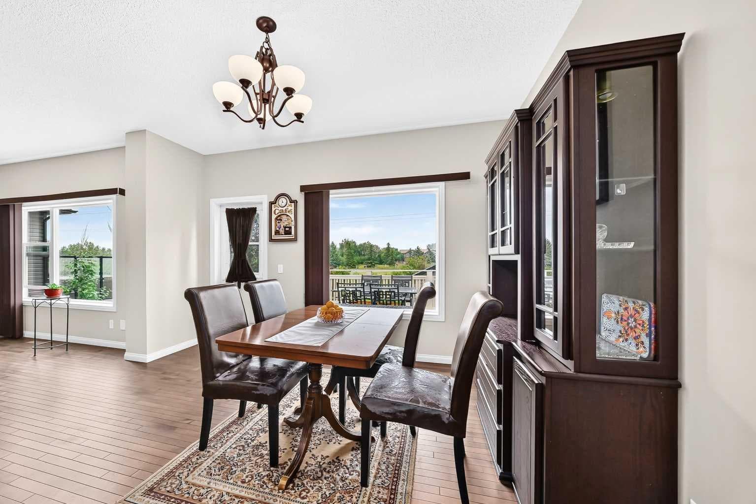 212 ASPENMERE Close 