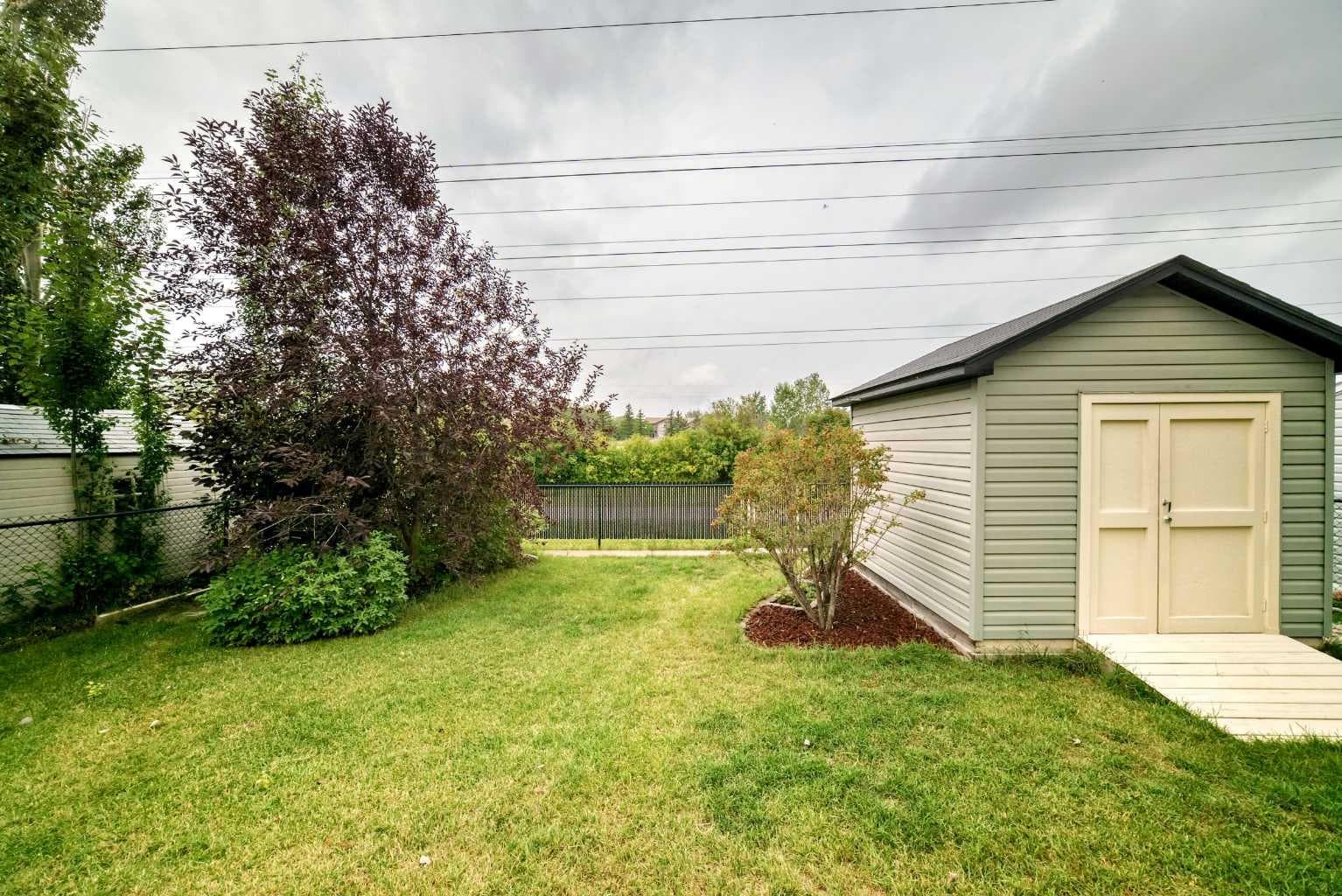 212 ASPENMERE Close 