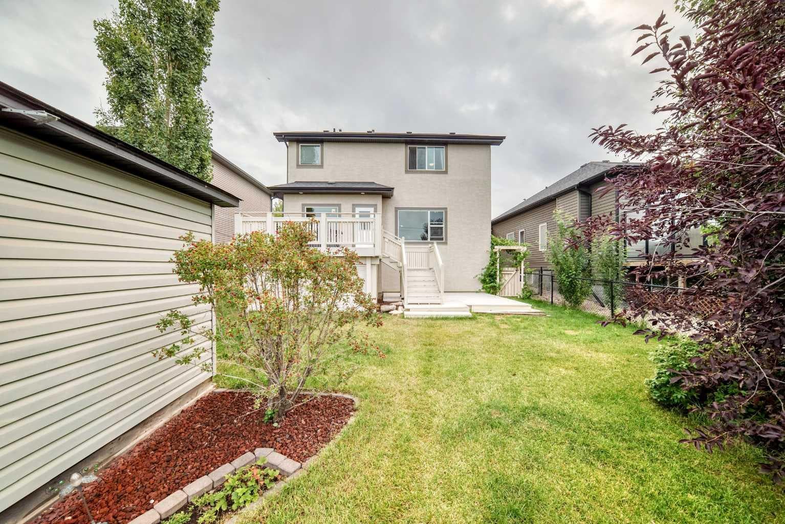 212 ASPENMERE Close 