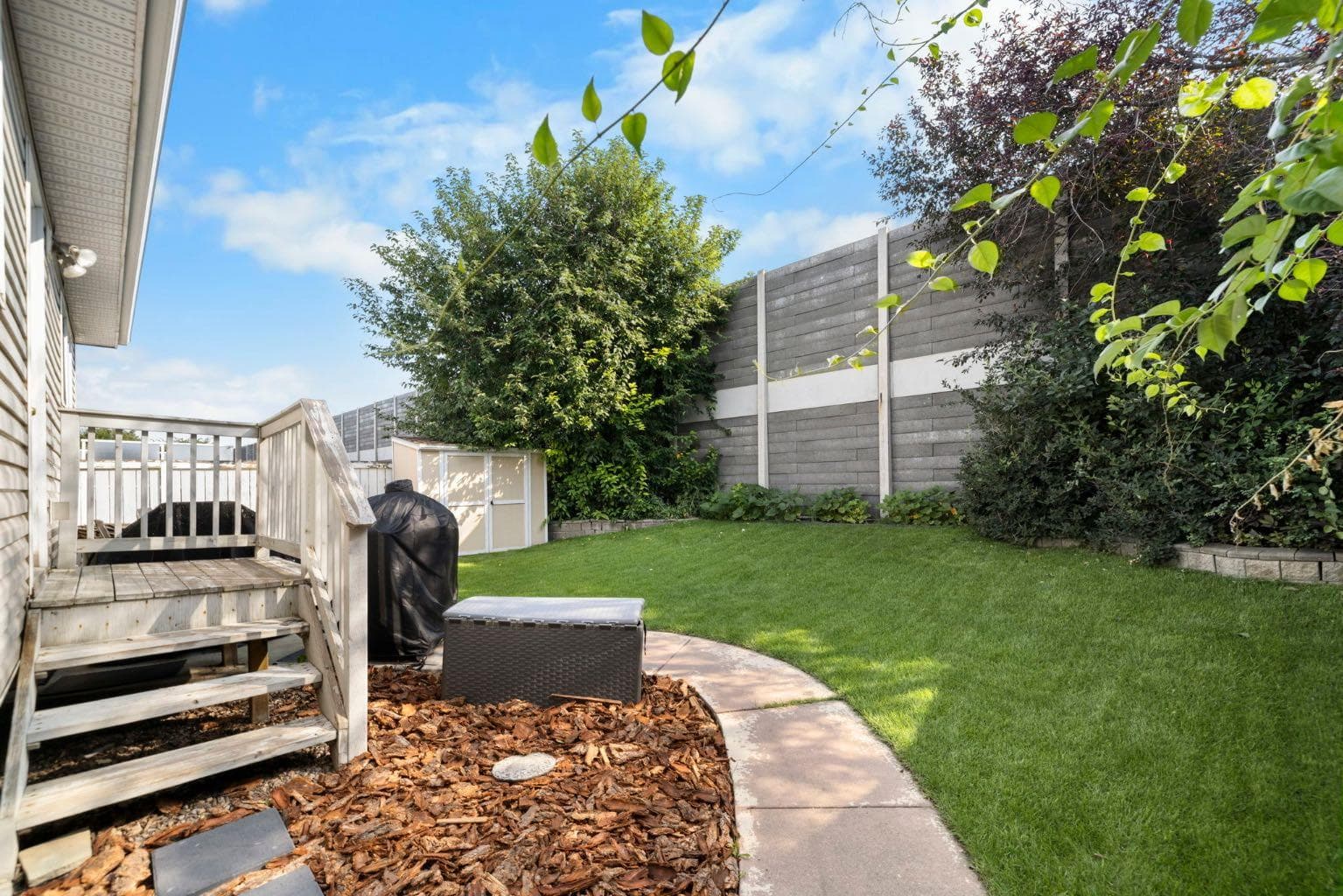 76 Douglas Ridge Close SE
