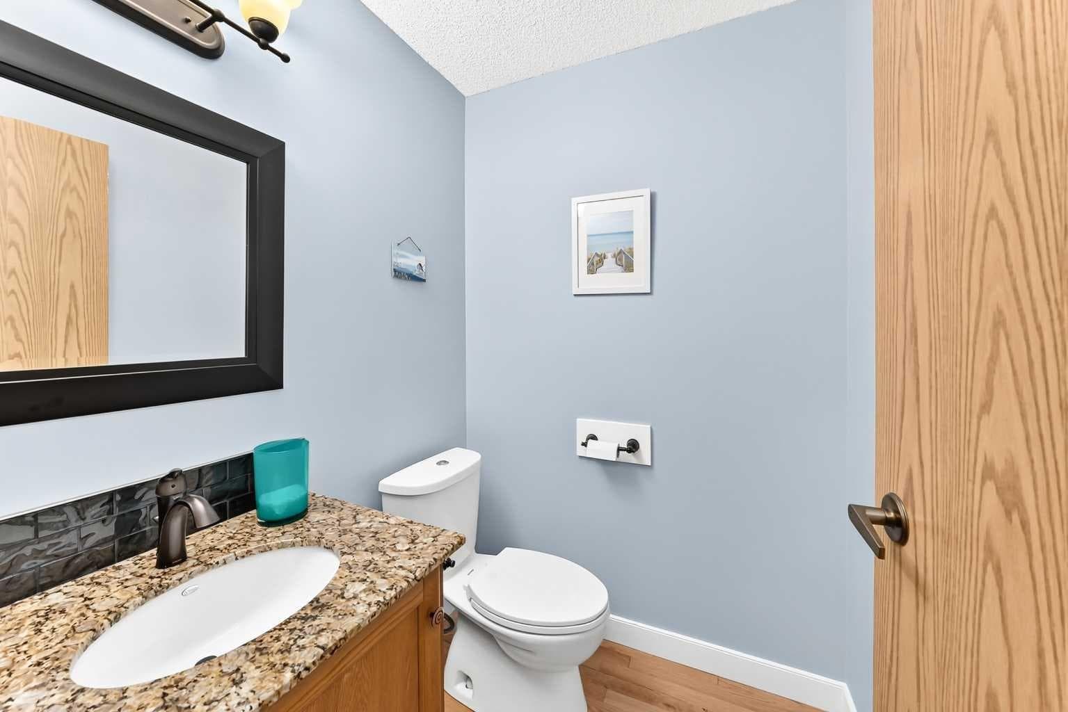 3, 185 Woodridge Drive SW