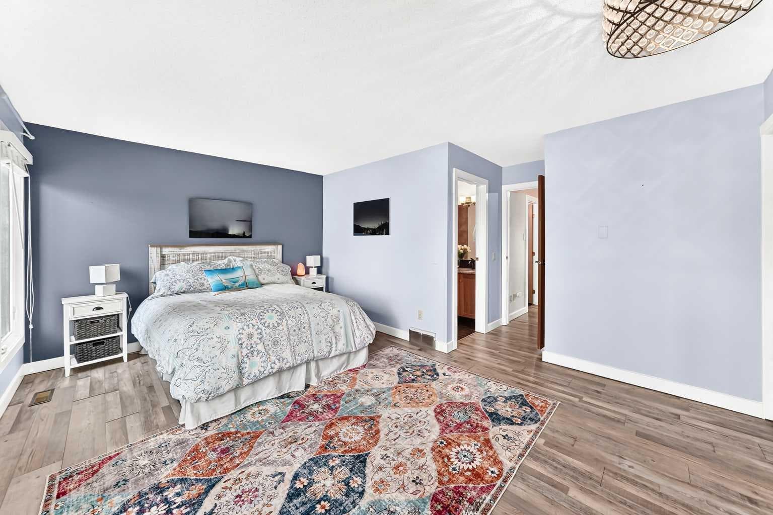 3, 185 Woodridge Drive SW