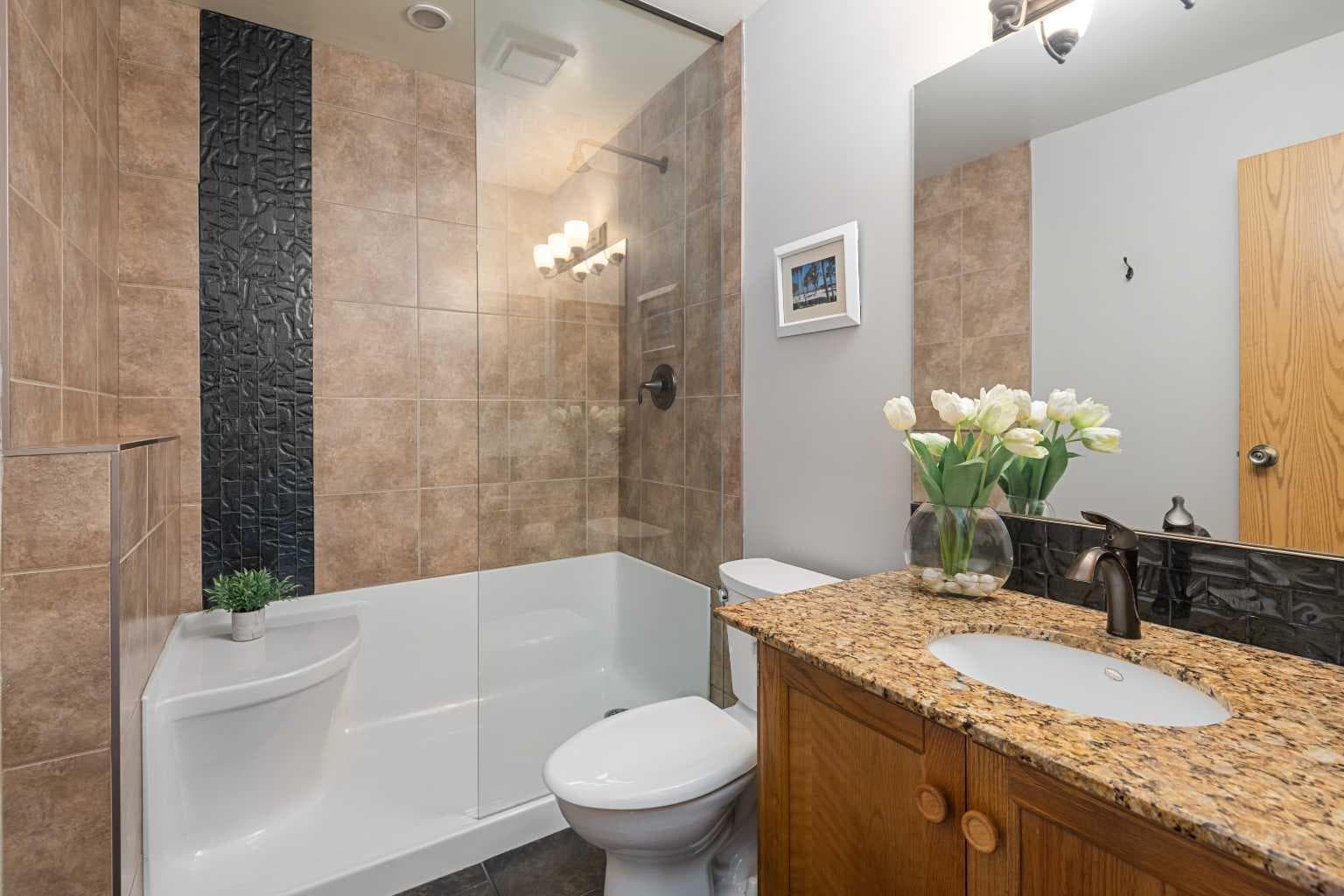 3, 185 Woodridge Drive SW