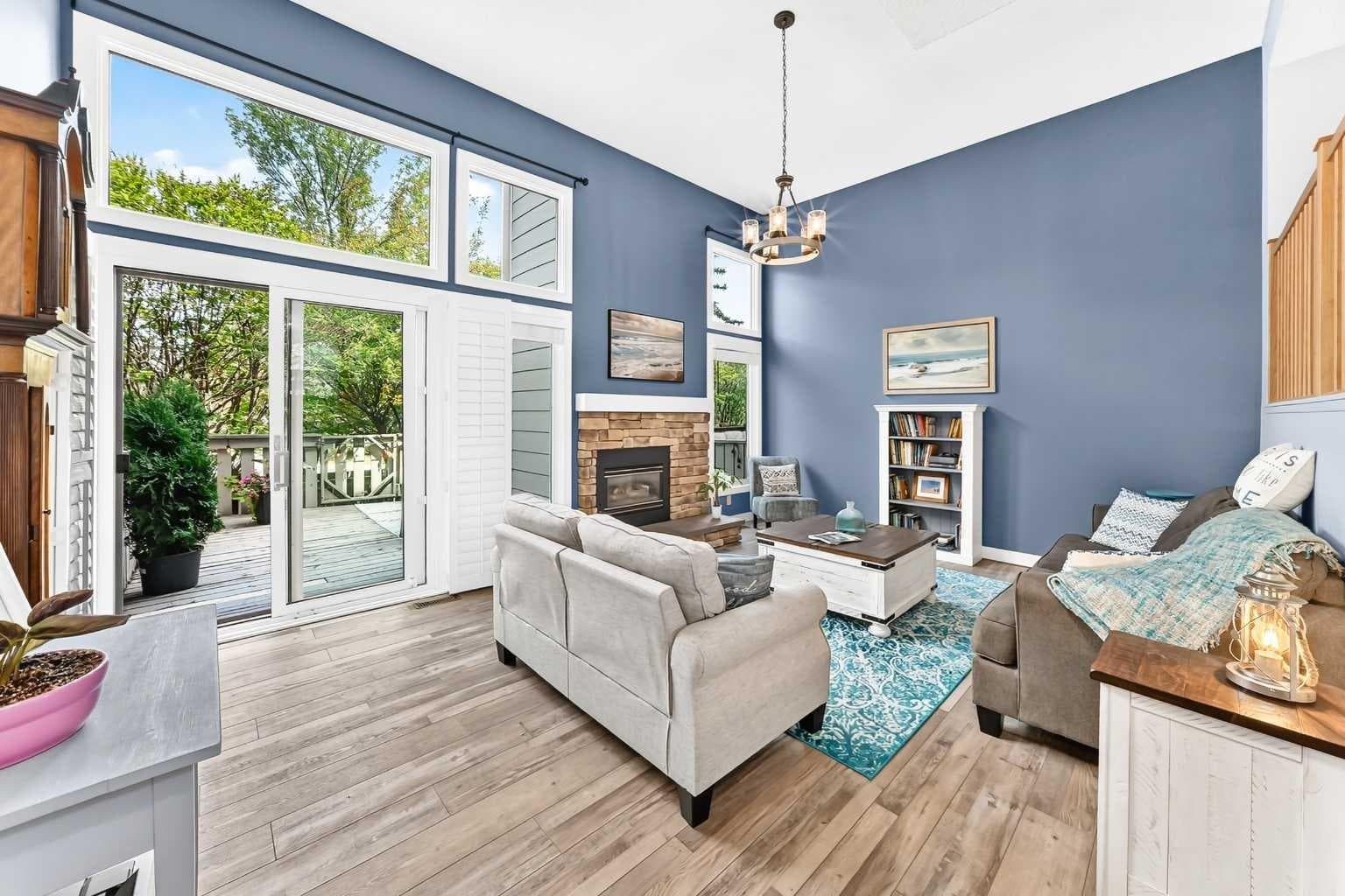 3, 185 Woodridge Drive SW