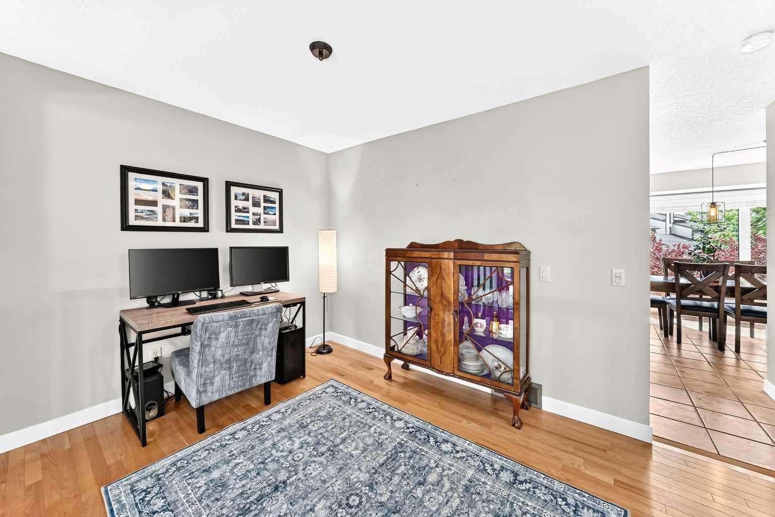 3, 185 Woodridge Drive SW