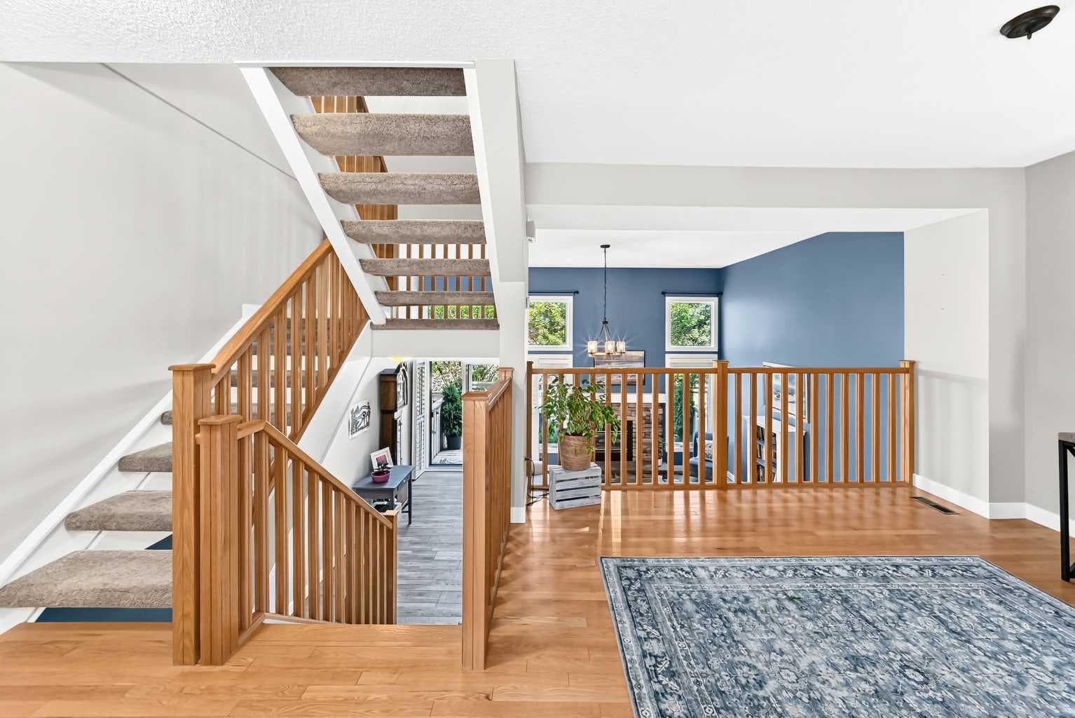3, 185 Woodridge Drive SW
