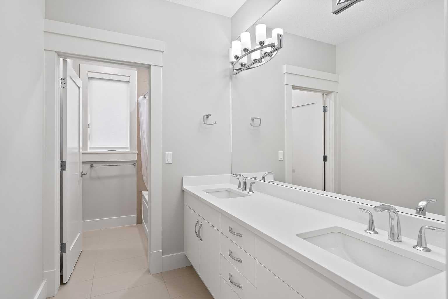 216 Aspen Summit Bay SW