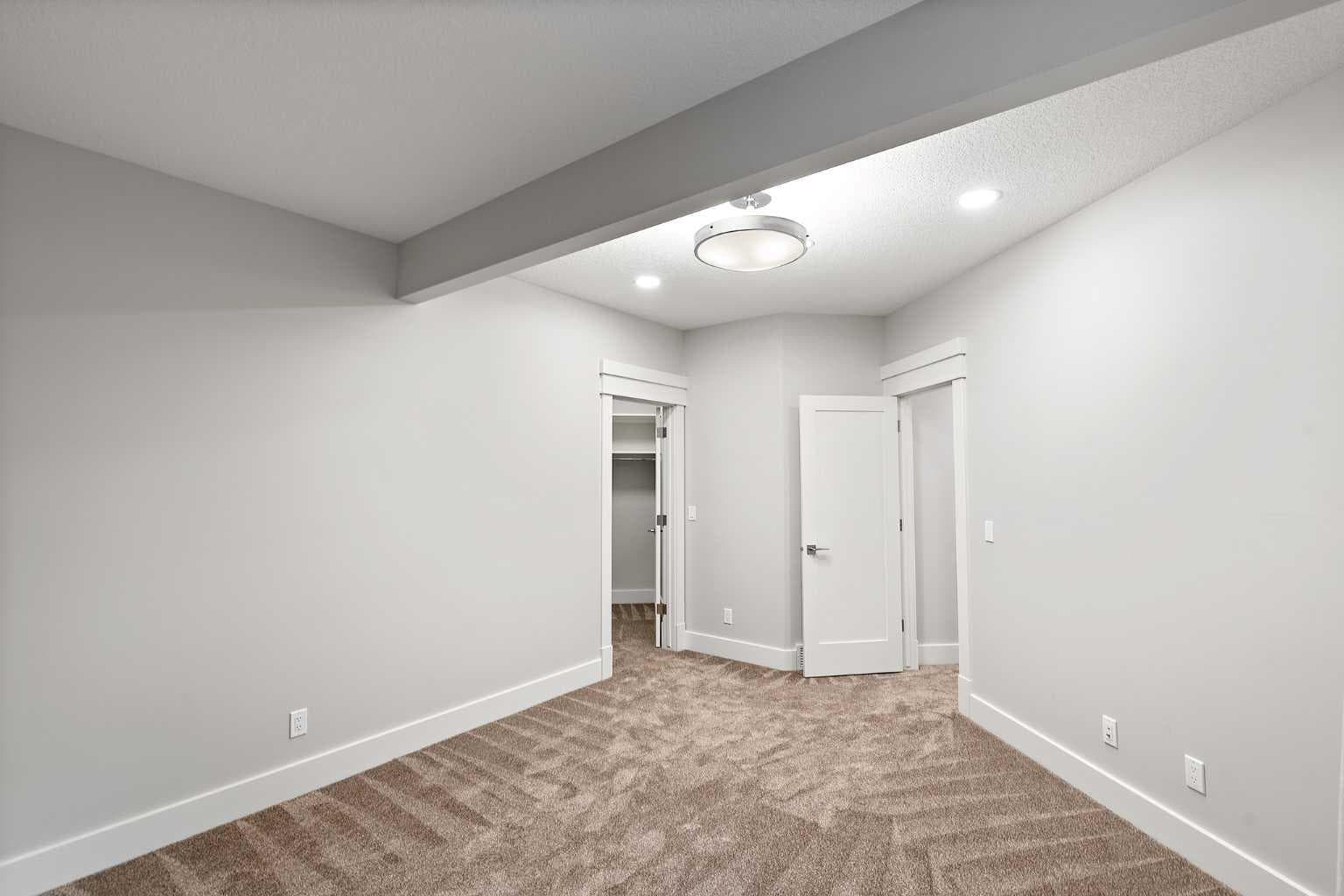 216 Aspen Summit Bay SW