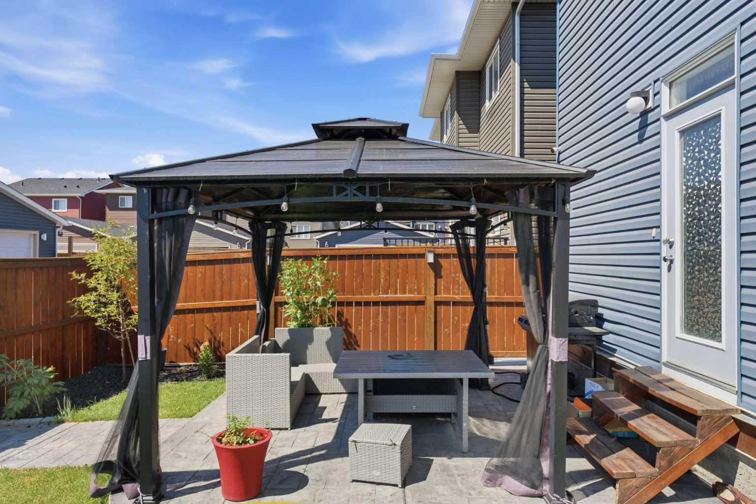 78 Red Sky Road NE