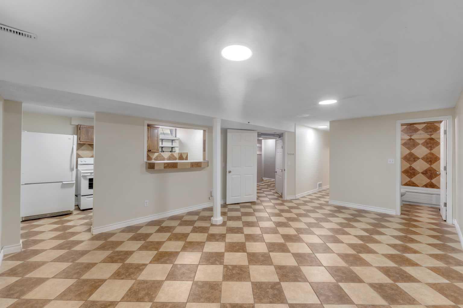 112 Penmeadows Close SE