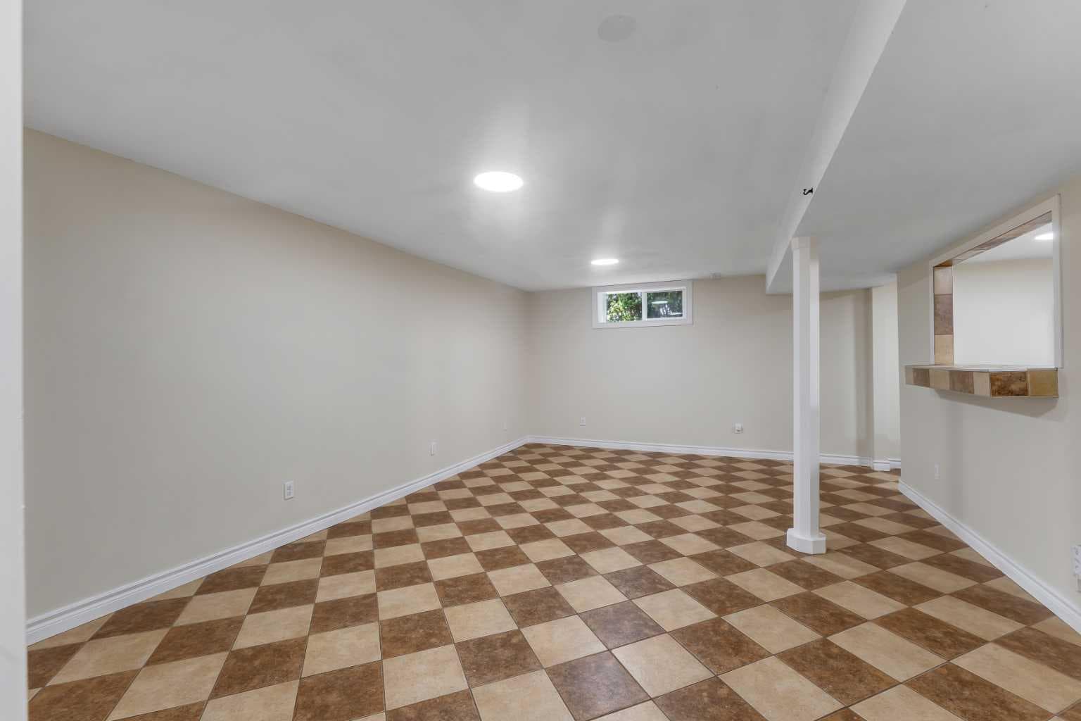 112 Penmeadows Close SE