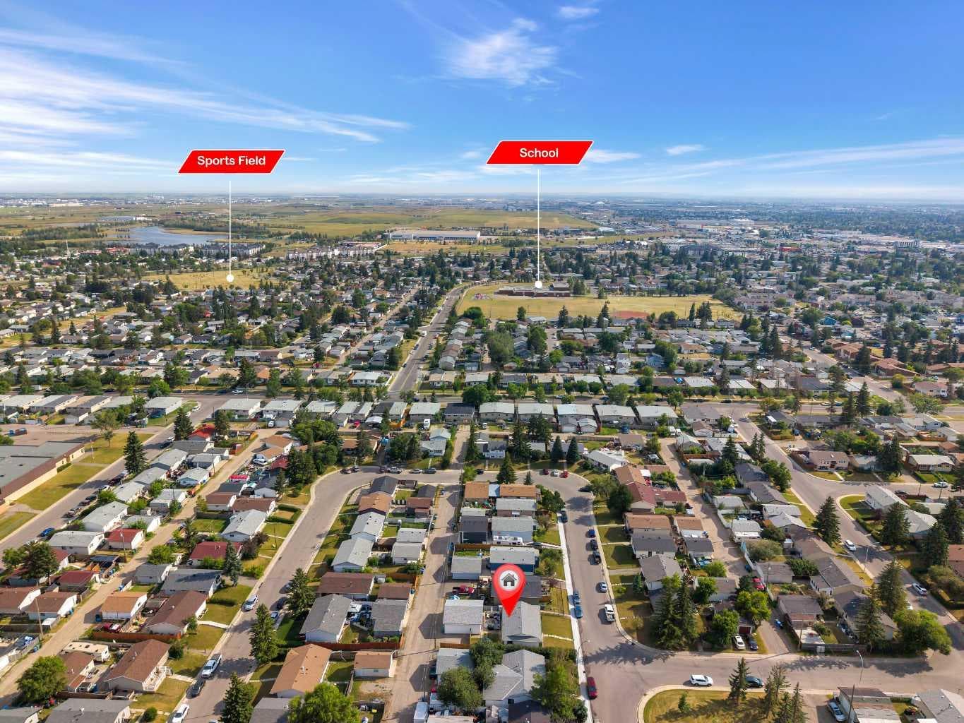 112 Penmeadows Close SE