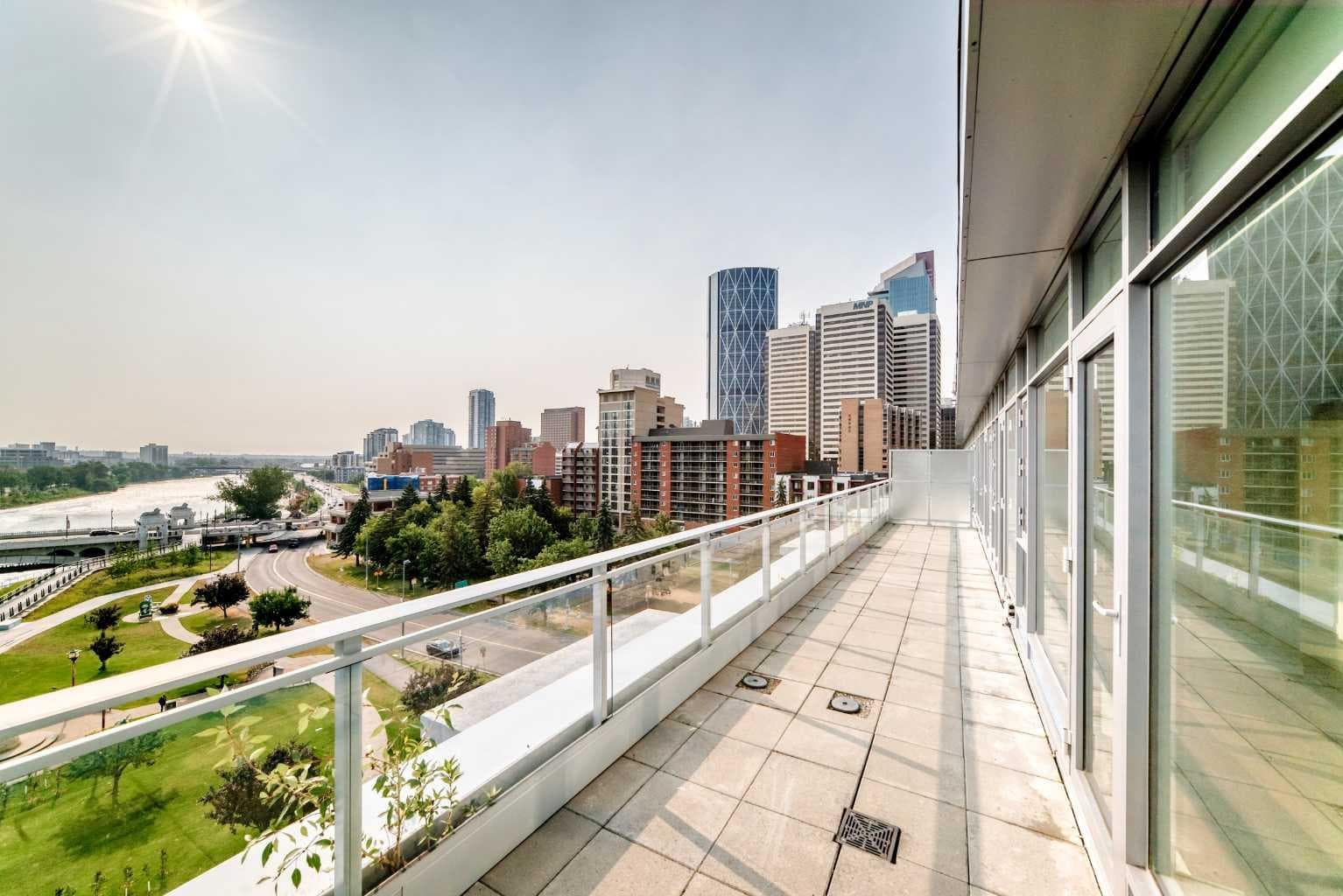 803, 118 Waterfront Court SW