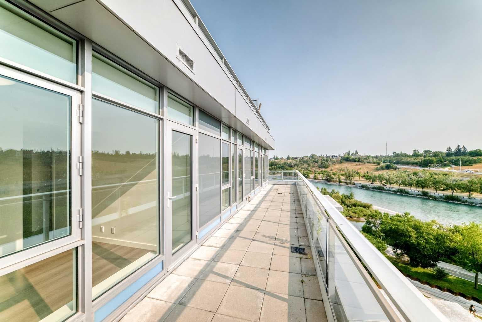 803, 118 Waterfront Court SW