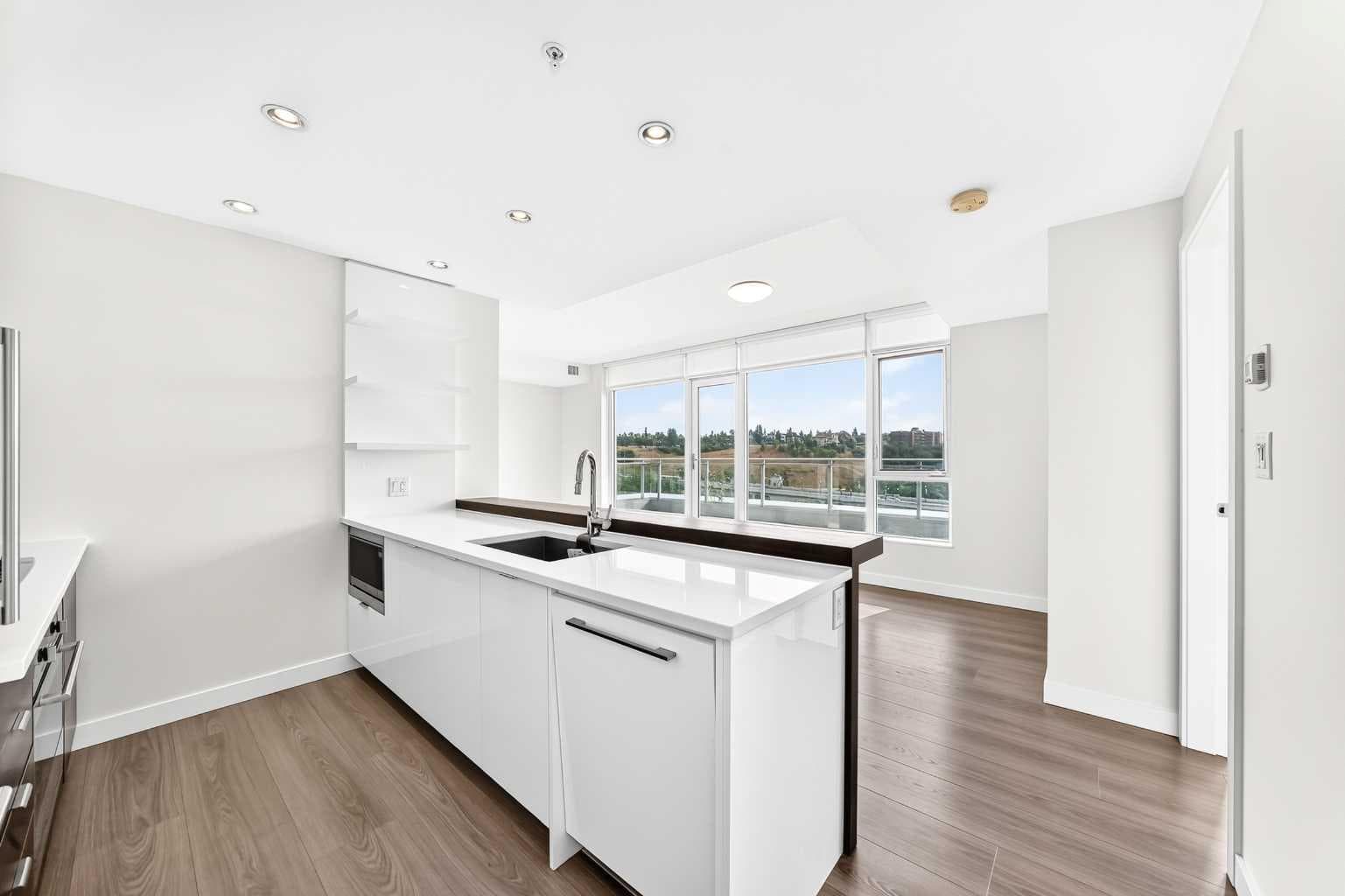 803, 118 Waterfront Court SW