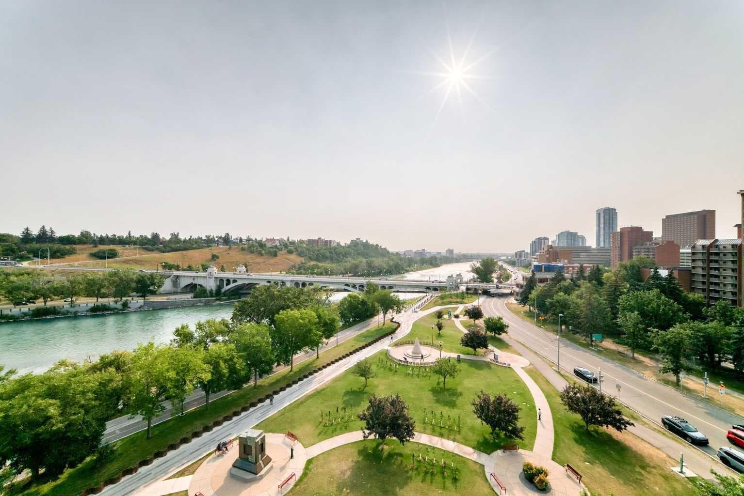 803, 118 Waterfront Court SW